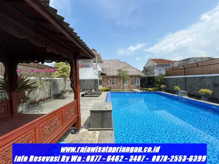 Villa Mamah Cikole 5 Kamar Private Pool Air Hangat — Villa Hangat di Lembang untuk 30 Orang