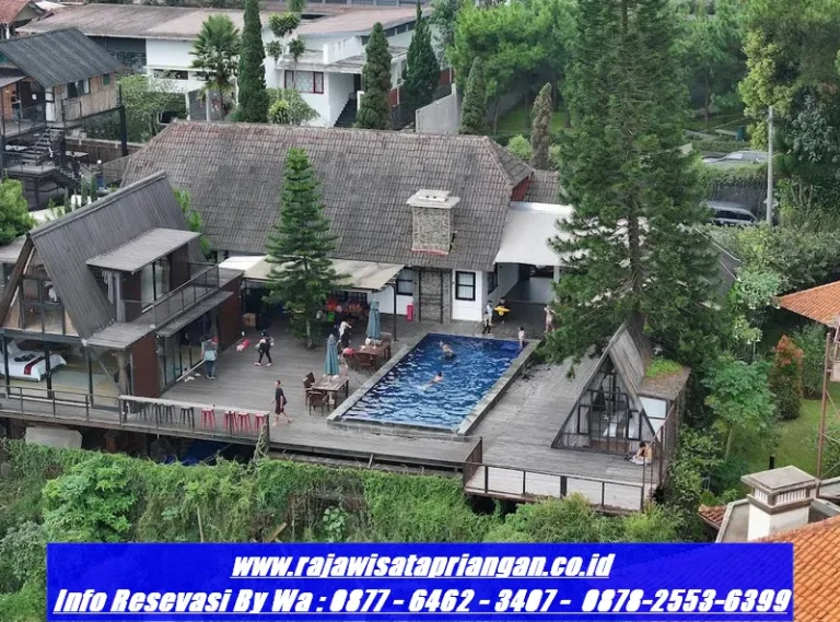 Villa Lembang 4 Kamar Private Pool — Liburan Keluarga Besar Tanpa Ribet di Lembang